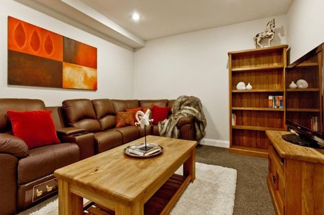 Photo of property in 678a East Coast Road, Pinehill, Auckland, 0630