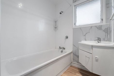 Photo of property in 31 Takanini Road, Takanini, 2112