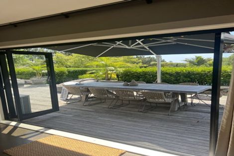 Photo of property in 48 Tawa Road, Kumeu, 0891