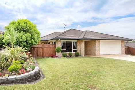 Photo of property in 8 Parkhaven Drive, Rosehill, Papakura, 2113