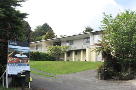 Photo of property in 3b Leo Place, Kawaha Point, Rotorua, 3010