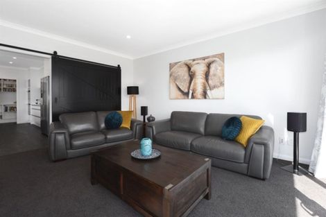 Photo of property in 15 Bridford Way, Paraparaumu, 5032