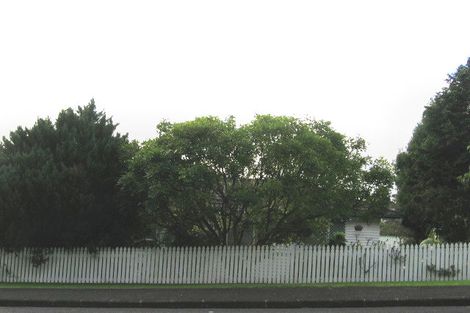 Photo of property in 56 Sherwood Avenue, Te Atatu South, Auckland, 0610