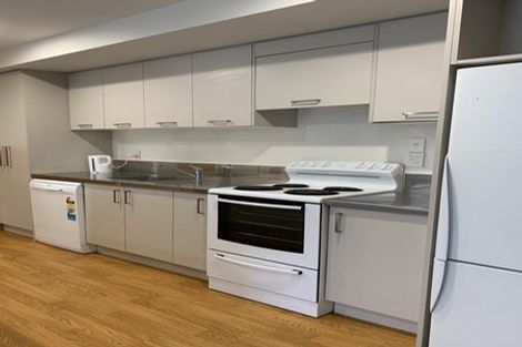 Photo of property in 7 Athol Terrace, Upper Riccarton, Christchurch, 8041