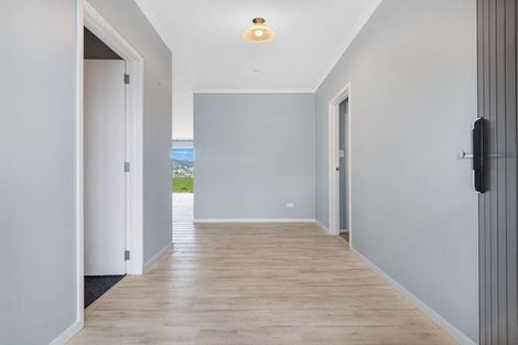 Photo of property in 8 Awatiro Drive, Kaukapakapa, 0871