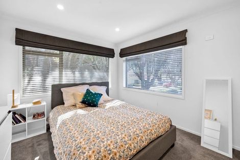 Photo of property in 2 Wakefield Street, Welbourn, New Plymouth, 4310