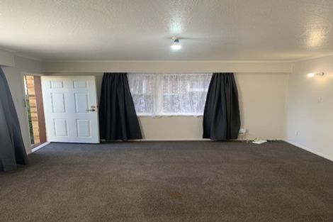 Photo of property in 2/48 Oregon Drive, Maoribank, Upper Hutt, 5018