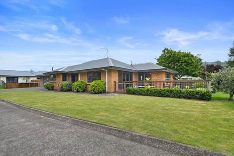 Photo of property in 82b Kawaha Point Road, Kawaha Point, Rotorua, 3010