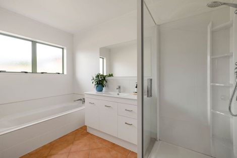 Photo of property in 93 Spinnaker Drive, Flagstaff, Hamilton, 3210