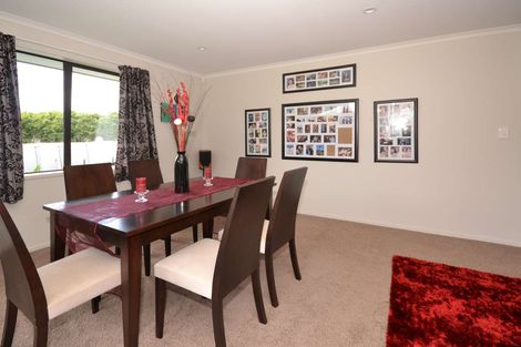 Photo of property in 10 Kotare Heights, Kerikeri, 0230