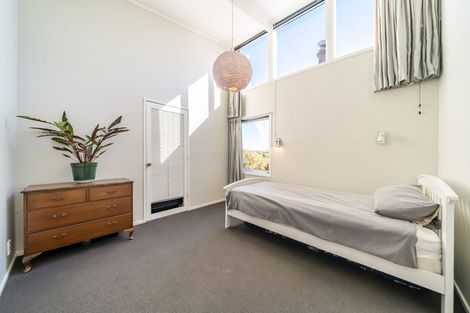 Photo of property in 92 Paekakariki Hill Road, Pauatahanui, Porirua, 5381