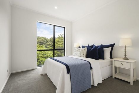 Photo of property in 24 Te Aniwaniwa Terrace, Albany, Auckland, 0632