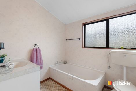 Photo of property in 16 Walton Park Avenue, Fairfield, Dunedin, 9018