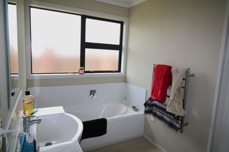 Photo of property in 2 Angelina Way, Kelvin Grove, Palmerston North, 4414