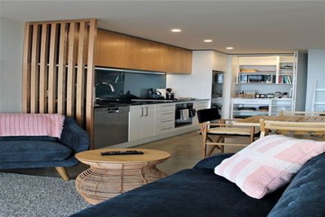 Photo of property in 442 The Esplanade, Island Bay, Wellington, 6023