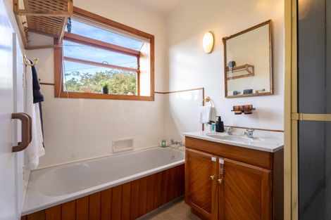 Photo of property in 1 Broderick Crescent, Johnsonville, Wellington, 6037