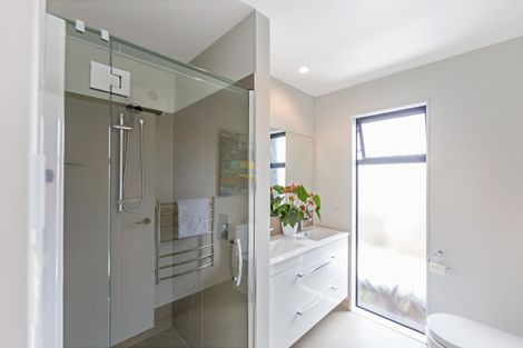 Photo of property in 48 Madison Terrace, Silverdale, 0932