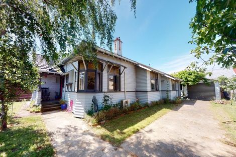 Photo of property in 7 Pirie Street, Palmerston North, 4410
