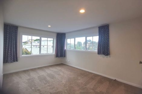 Photo of property in 1004a East Coast Road, Northcross, Auckland, 0630