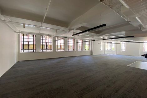 Photo of property in 187 Queen Street, Pukekohe, 2120