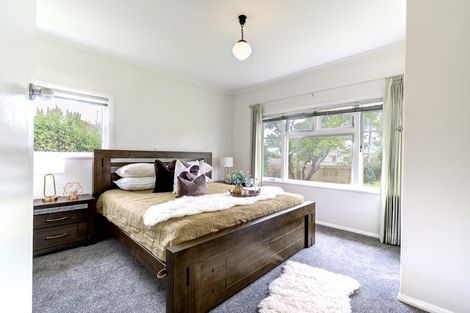 Photo of property in 36 Oxford Street, Fairfield, Hamilton, 3214