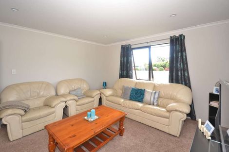 Photo of property in 10 Kotare Heights, Kerikeri, 0230