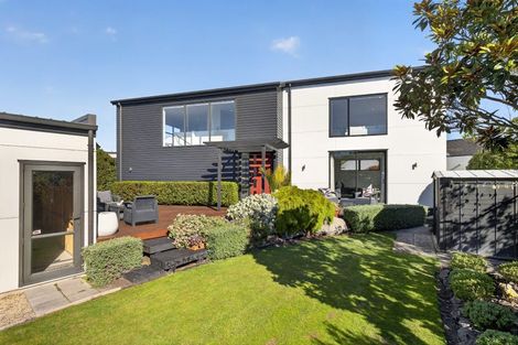 Photo of property in 74 Glenstrae Road, Redcliffs, Christchurch, 8081