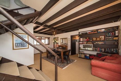 Photo of property in 5 Mcdonald Place, Marton, 4710