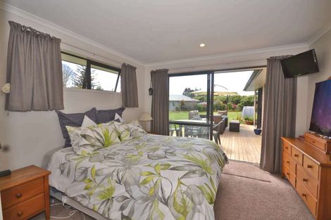 Photo of property in 10 Kotare Heights, Kerikeri, 0230