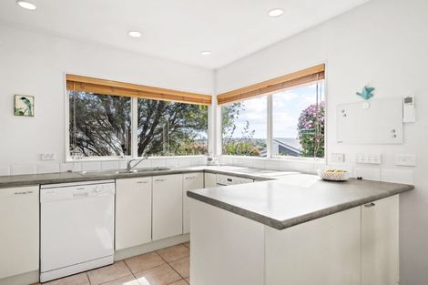 Photo of property in 1/46 Blakeborough Drive, Forrest Hill, Auckland, 0620