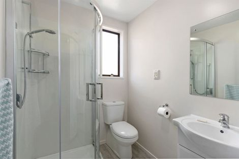 Photo of property in 21 Cricklewood Place, Avonhead, Christchurch, 8042