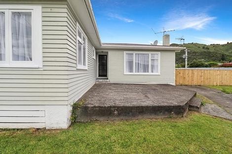 Photo of property in 90 Wise Street, Wainuiomata, Lower Hutt, 5014