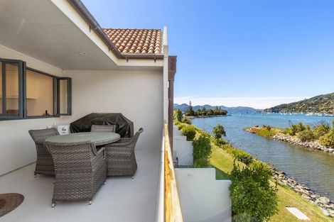 Photo of property in 10/45 Beach Road, Waikawa, Picton, 7220