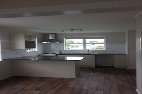 Photo of property in 8 President Avenue, Papakura, 2110