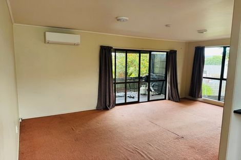 Photo of property in 4 Moxham Grove, Massey, Auckland, 0614