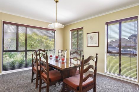 Photo of property in 5 Hinton Place, Rangiora, 7400