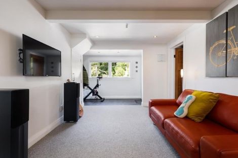 Photo of property in 42 Ribble Street, Island Bay, Wellington, 6023