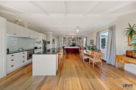 Photo of property in 60 Ngataringa Road, Devonport, Auckland, 0624