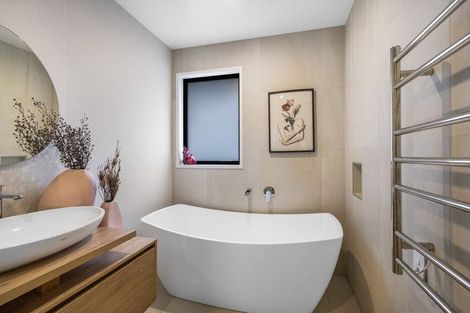 Photo of property in 8 Whitburn Avenue, Halswell, Christchurch, 8025