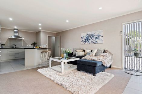 Photo of property in 13 Amapur Place, Flat Bush, Auckland, 2019