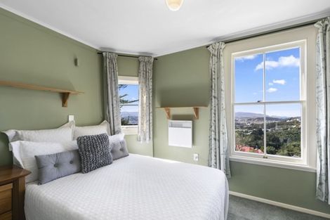 Photo of property in 12 Highbury Road, Highbury, Wellington, 6012