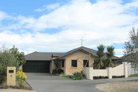 Photo of property in 7a Hinemarama Close, Papamoa Beach, Papamoa, 3118