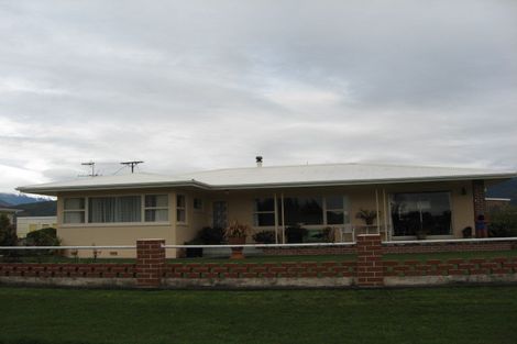 Photo of property in 97 Waitapu Road, Takaka, 7182