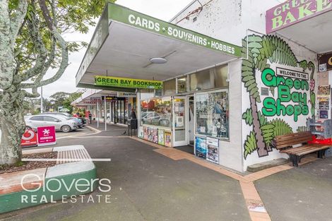 Photo of property in 125 Godley Road, Green Bay, Auckland, 0604