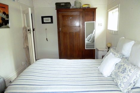 Photo of property in 44 Pirie Street, Mount Victoria, Wellington, 6011