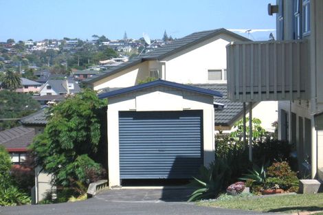 Photo of property in 10 Scarboro Terrace, Murrays Bay, Auckland, 0630