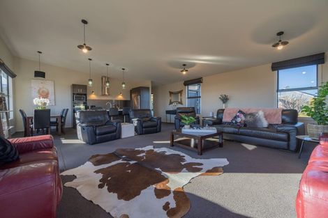 Photo of property in 21 Pop Andrew Drive, Te Anau, 9600