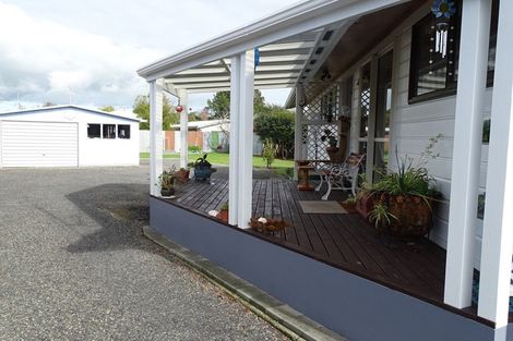 Photo of property in 5 Menzies Place, Paeroa, 3600