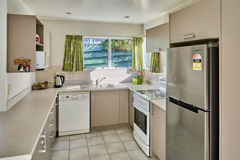 Photo of property in 3 Woolwich Close, Whitby, Porirua, 5024