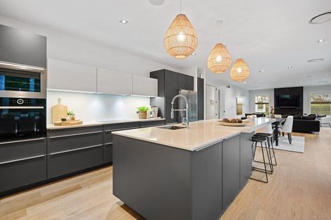 Photo of property in 181 Old North Road, Kumeu, 0892